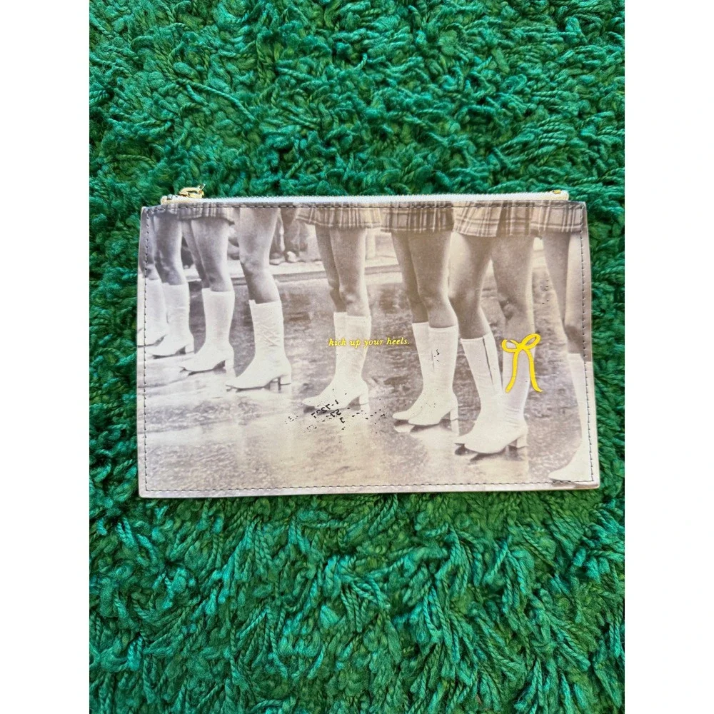 Kate Spade Pouch Women Large Gray Excellent Kick Up Your Heels‎ Go-Go Boots